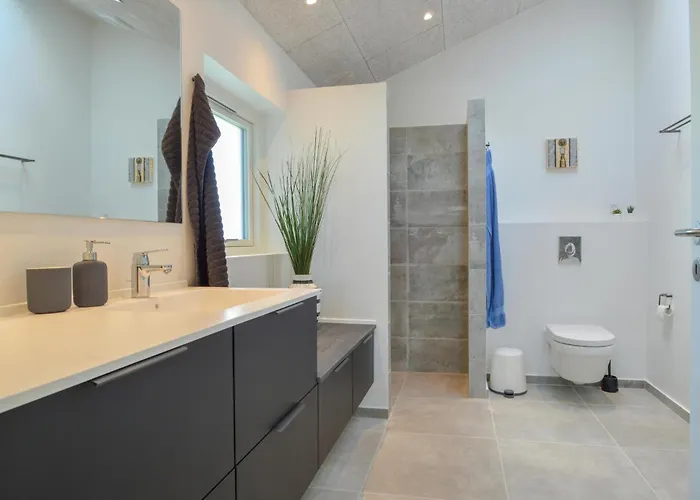 Сasa de vacaciones Four-bedroom In